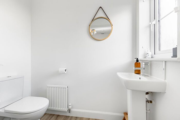 4 Bedroom Detached House For Sale In Martin Street, Burdiehouse, Edinburgh, EH17