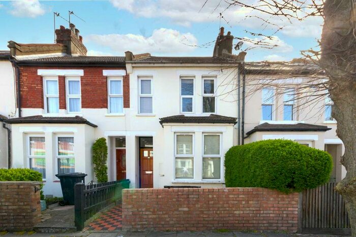 1 Bedroom Flat To Rent In Connaught Road, London, W13