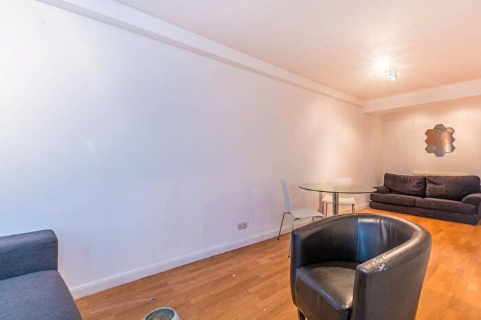 2 Bedroom Flat To Rent In Euston Road, London, NW1