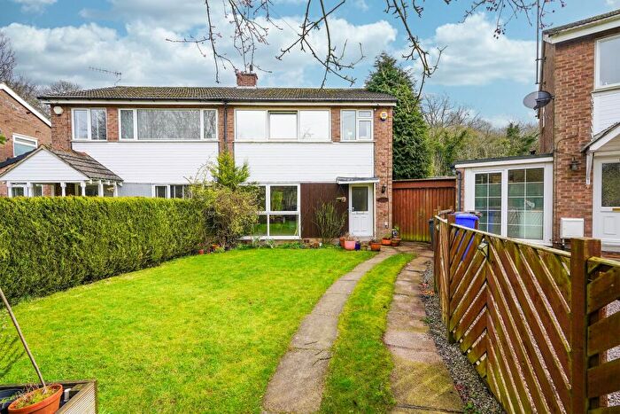 3 Bedroom Semi Detached House For Sale In West View Close, Sheffield, S17