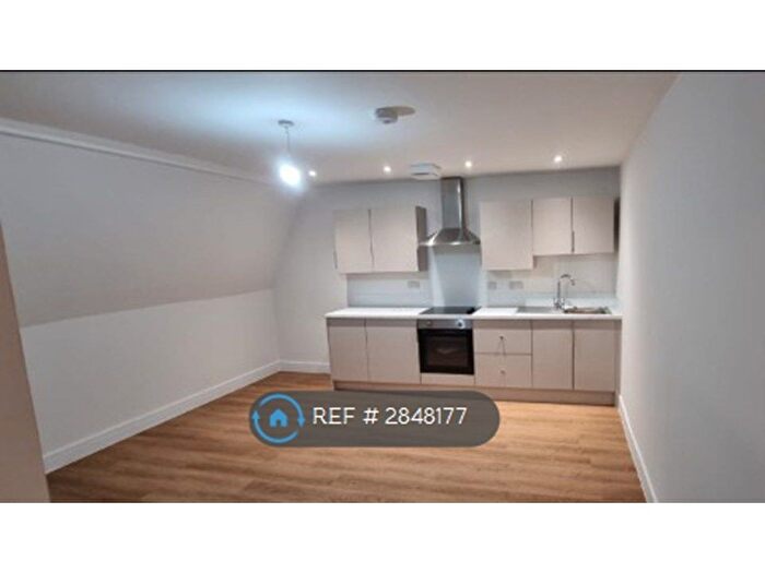 2 Bedroom Flat To Rent In High St, Sheerness, ME12