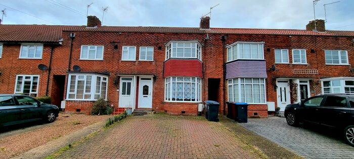 4 Bedroom Terraced House To Rent In Newfields, Welwyn Garden City, AL8