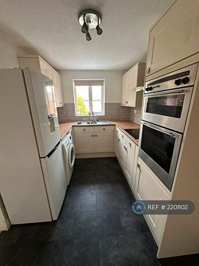 2 Bedroom Flat To Rent In Morecambe, Morecambe, LA3