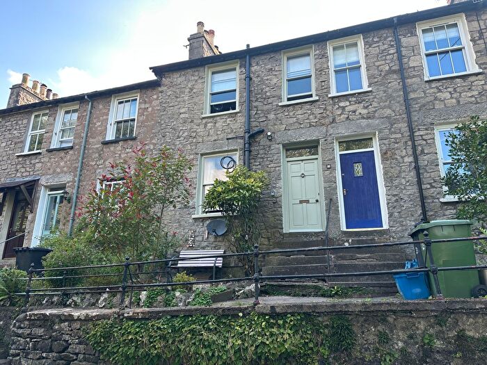 2 Bedroom Terraced House To Rent In Spring Gardens, Kendal, Cumbria, LA9