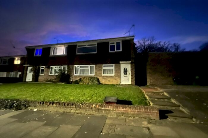 2 Bedroom Maisonette To Rent In Lea Vale, DA1