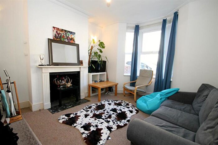 4 Bedroom Terraced House To Rent In Doone Road, Bristol, BS7