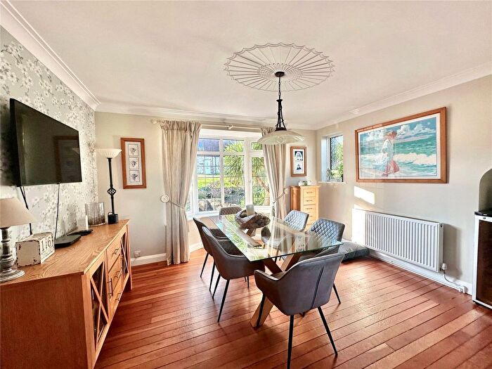 4 Bedroom Detached House For Sale In Manor Way, Eastbourne, East Sussex, BN20