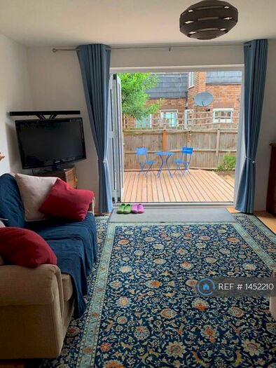 2 Bedroom Terraced House To Rent In Beeches Close, London, SE20