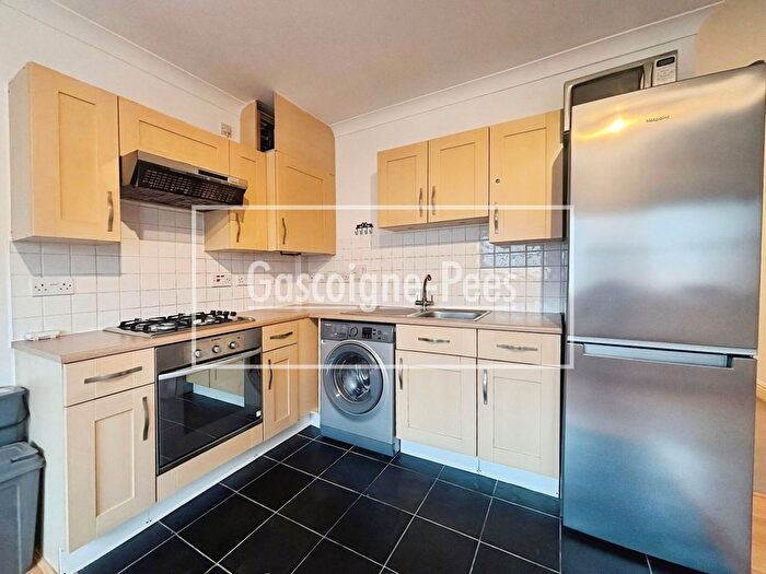 2 Bedroom Flat To Rent In Haydon Place, Guildford, GU1