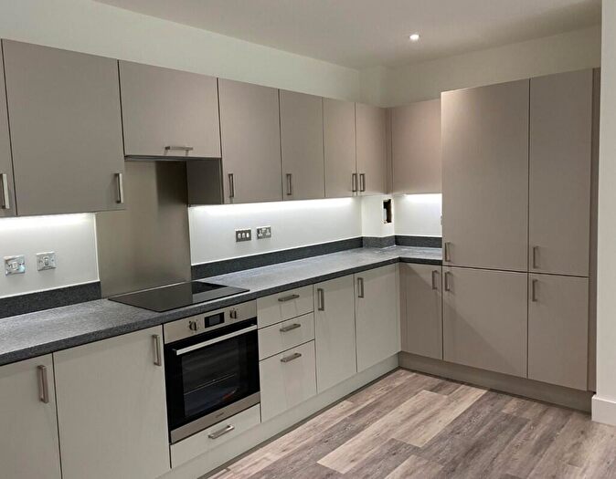 2 Bedroom Flat To Rent In Tower Hill Court, Upper Stone Street, Maidstone, Kent, ME15