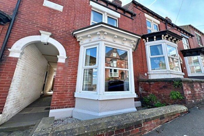4 Bedroom Terraced House To Rent In Hunter House Road, Sheffield, S11