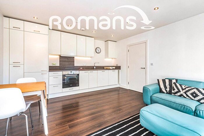 1 Bedroom Apartment For Sale In Drake Way, Reading, Berkshire, RG2