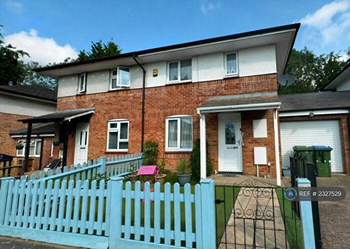 3 Bedroom Semi-Detached House To Rent In Hornchurch Road, Southampton, SO16