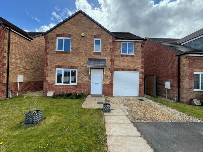 4 Bedroom Detached House To Rent In Kingsbridge Crescent, Middlesbrough, TS5