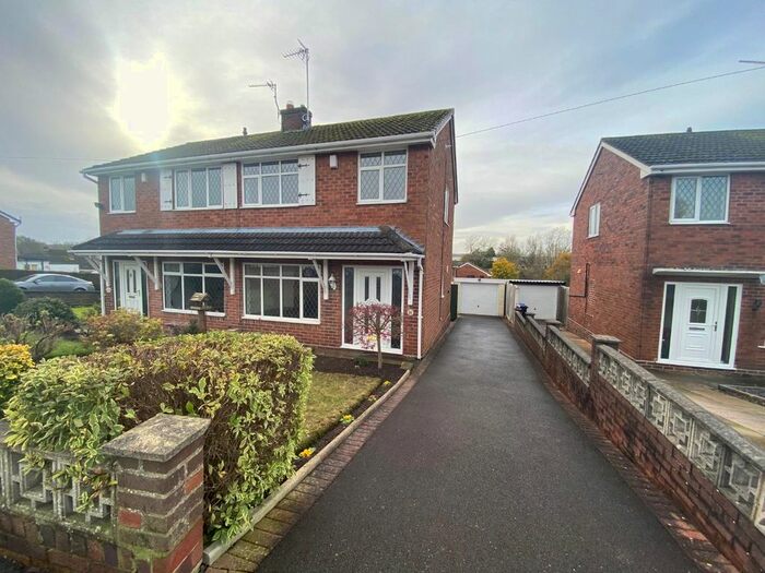 3 Bedroom Property To Rent In Thorley Drive, Cheadle, Stoke-On-Trent, ST10