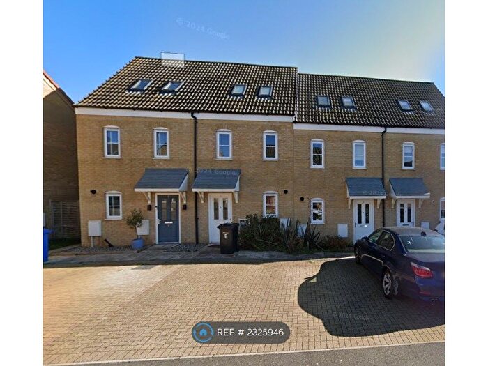 3 Bedroom Terraced House To Rent In Lupton Close, Lowestoft, NR32