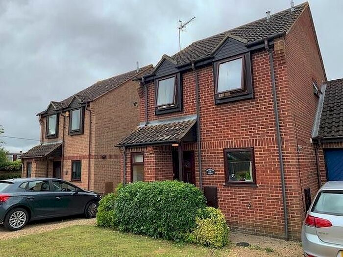 3 Bedroom Detached House To Rent In Fisher Close, Drayton, Abingdon, Oxfordshire, OX14