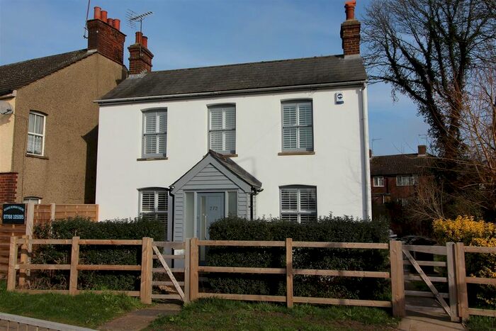 2 Bedroom Detached House To Rent In High Street, London Colney, St Albans, AL2