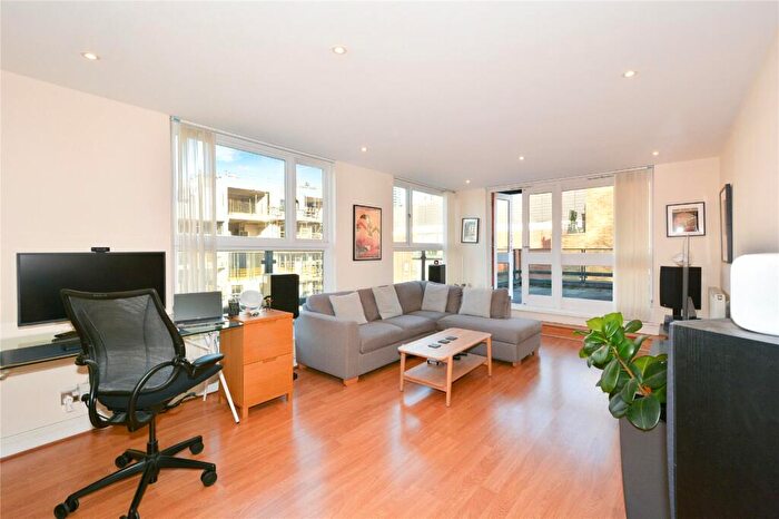 2 Bedroom Flat To Rent In City Walk Apartments, Seward Street, EC1V