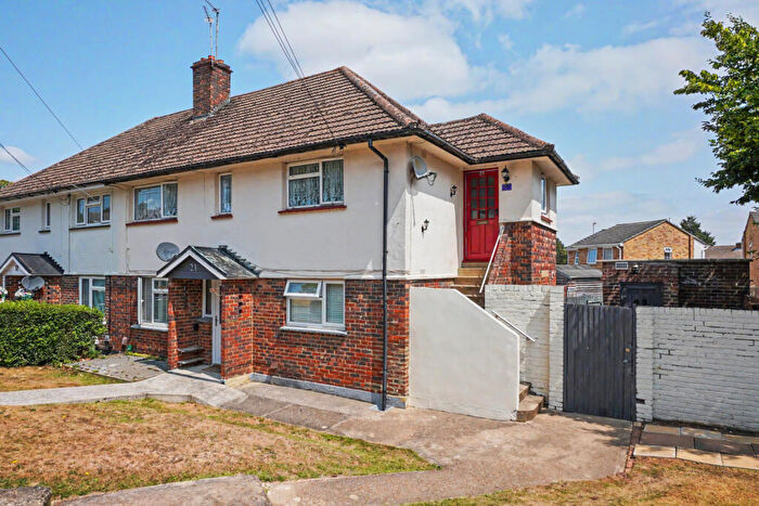 2 Bedroom Maisonette To Rent In Duchess Of Kent Drive, Chatham, ME5