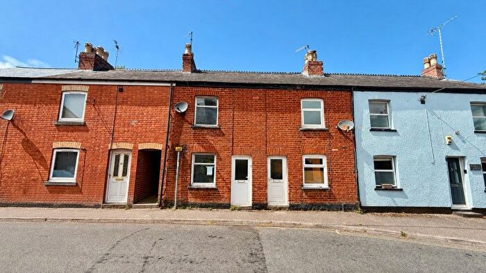 1 Bedroom Terraced House For Sale In Chapel Street, Tiverton, Devon, EX16