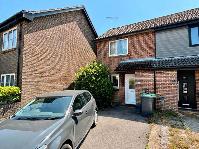 2 Bedroom End Of Terrace House To Rent In Ramblers Way, Waterlooville, PO7