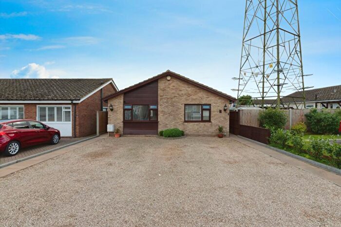 3 Bedroom Bungalow For Sale In Essex Gardens, Linford, Stanford-le-Hope, Essex, SS17