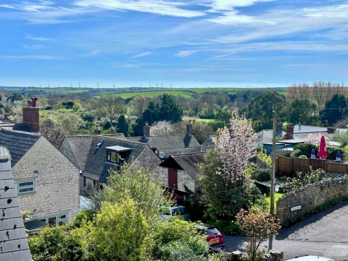3 Bedroom Terraced House For Sale In The Ridgeway, Weymouth, DT3
