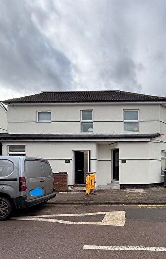 1 Bedroom Flat To Rent In Moor Road, Rushden, NN10