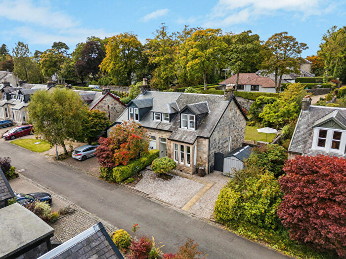 3 Bedroom Semi-Detached House For Sale In Montrose Gardens, Milngavie, G62