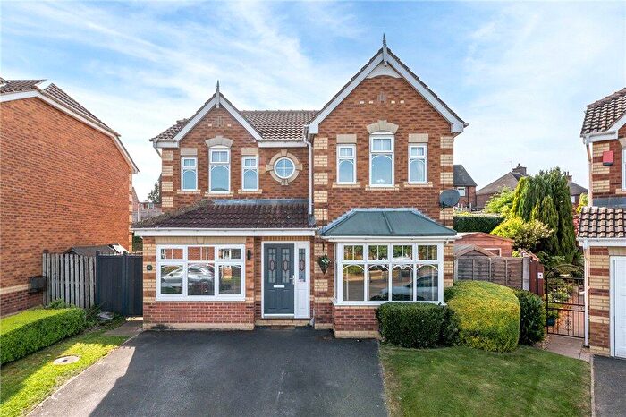 4 Bedroom Detached House For Sale In Lister Walk, Morley, Leeds, West Yorkshire, LS27
