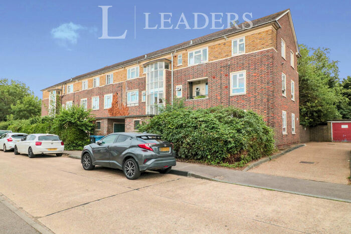 2 Bedroom Flat To Rent In Great Plumtree, Harlow, CM20