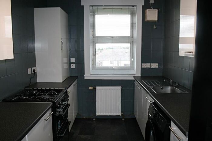2 Bedroom Flat To Rent In Clepington Road, Dundee, DD3