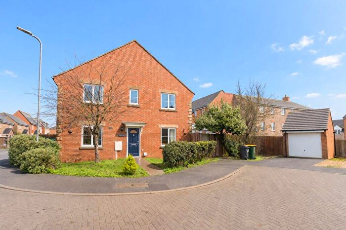 3 Bedroom Semi-Detached House For Sale In Bronllys Grove, Newport, NP10