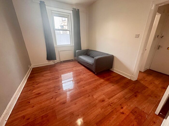 1 Bedroom Flat To Rent In Mitchell Street, Kirkcaldy, KY1