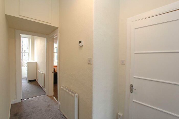 2 Bedroom Flat To Rent In Dalry Road, Dalry, Edinburgh, EH11