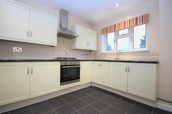 1 Bedroom Flat To Rent In Torrington Drive, Loughton, IG10