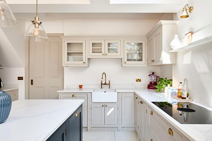 4 Bedroom Terraced House To Rent In Waldeck Road, Chiswick, W4