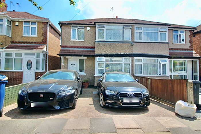 3 Bedroom Semi-Detached House For Sale In Wood End Gardens, Northolt, UB5