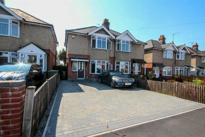 3 Bedroom Semi-Detached House To Rent In Regents Park Road, Southampton, SO15