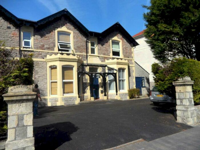 1 Bedroom Apartment To Rent In Eastcott Lodge, Victoria Quadrant, BS23