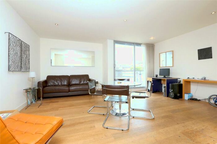 3 Bedroom Apartment To Rent In Dereham Place, Shoreditch, London, EC2A
