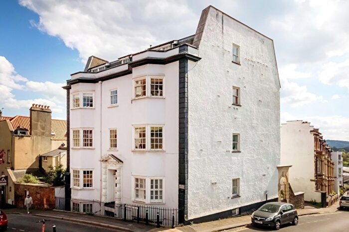 2 Bedroom Flat For Sale In Granby Hill, Bristol, BS8