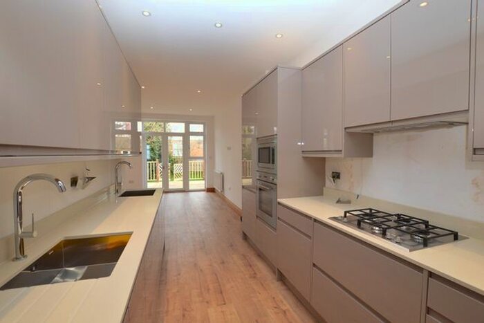 5 Bedroom Terraced House To Rent In Temple Gardens, Temple Fortune, Golders Green, London, NW11