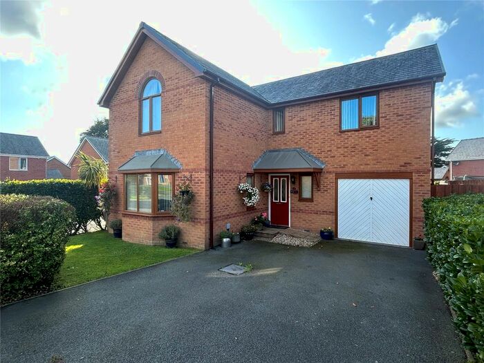4 Bedroom Detached House For Sale In Llys Tregarnedd, Llangefni, Anglesey, Sir Ynys Mon, LL77