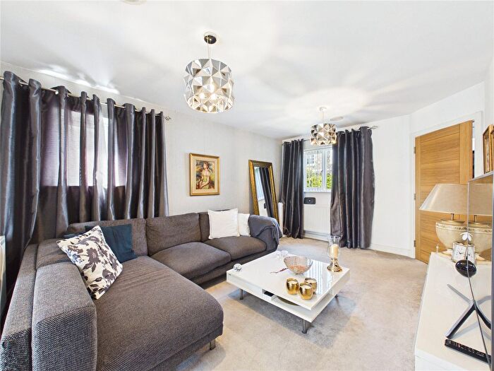 4 Bedroom Semi-Detached House For Sale In Lower Chapel Road, Hanham, Bristol, BS15