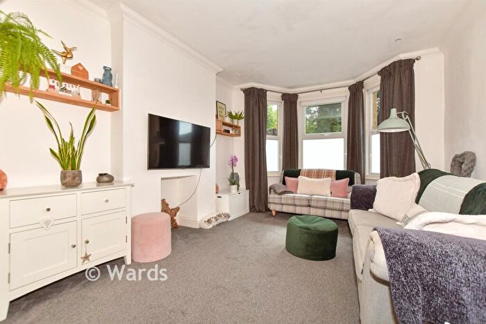 5 Bedroom Terraced House For Sale In Cherry Tree Avenue, Dover, Kent, CT16