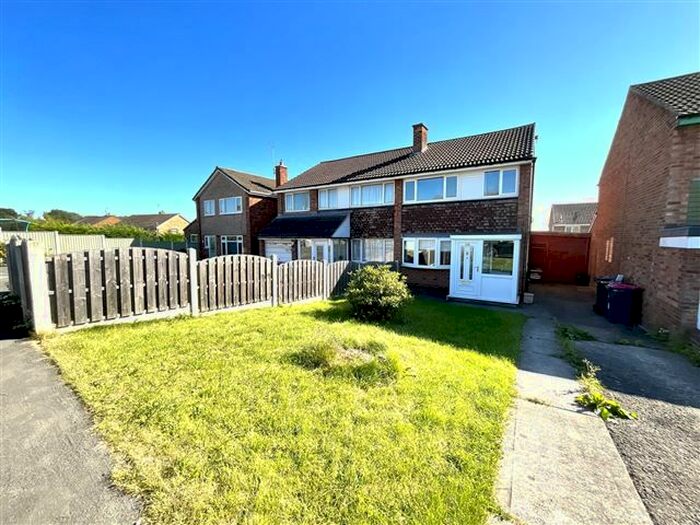 3 Bedroom Semi-Detached House To Rent In Aylsham Drive, Aston, Sheffield, S26