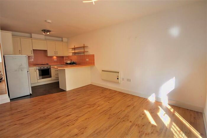 2 Bedroom Flat To Rent In Glover Street, St. Helens, WA10