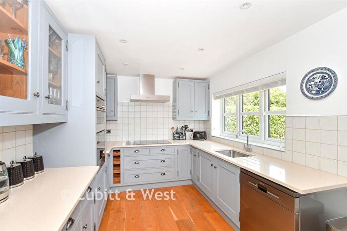 3 Bedroom Detached Bungalow For Sale In Rowplatt Lane, Felbridge, West Sussex, RH19